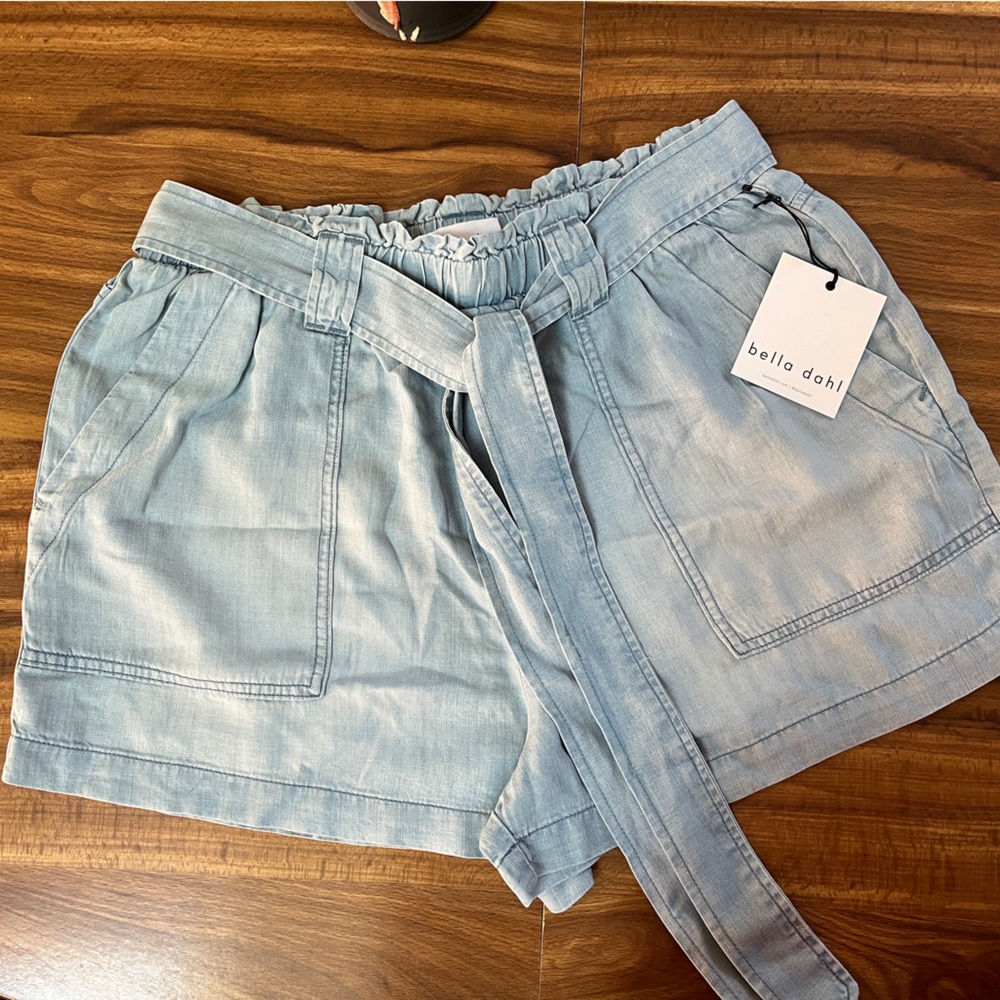 NWT Bella Dahl High Waist Blue Shorts
